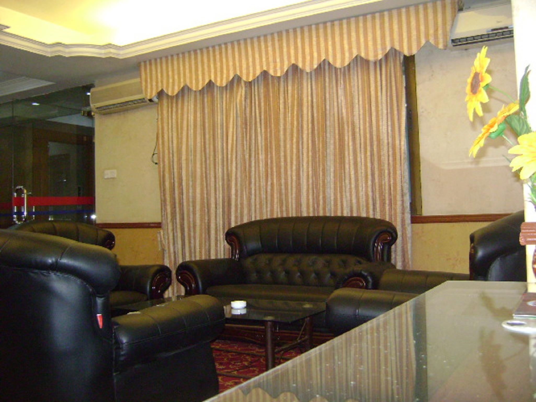 Excel Treasure Hotel Янгон Экстерьер фото
