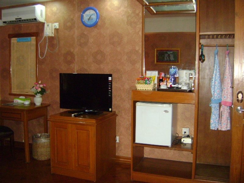 Excel Treasure Hotel Янгон Экстерьер фото
