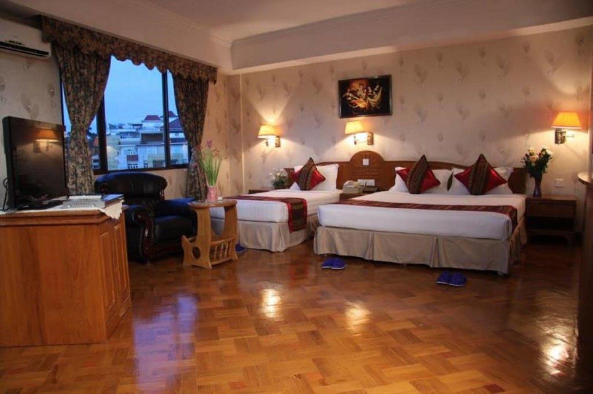 Excel Treasure Hotel Янгон Экстерьер фото